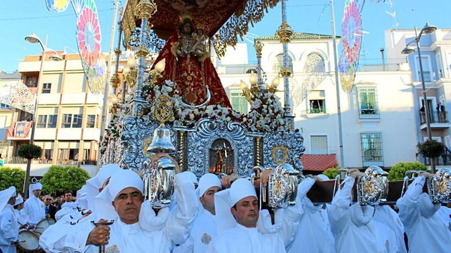 La procesión pone broche a las Fiestas