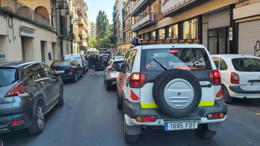 Imatge d'arxiu d'una cua de vehicles al carrer Sant Joan d'en Coll