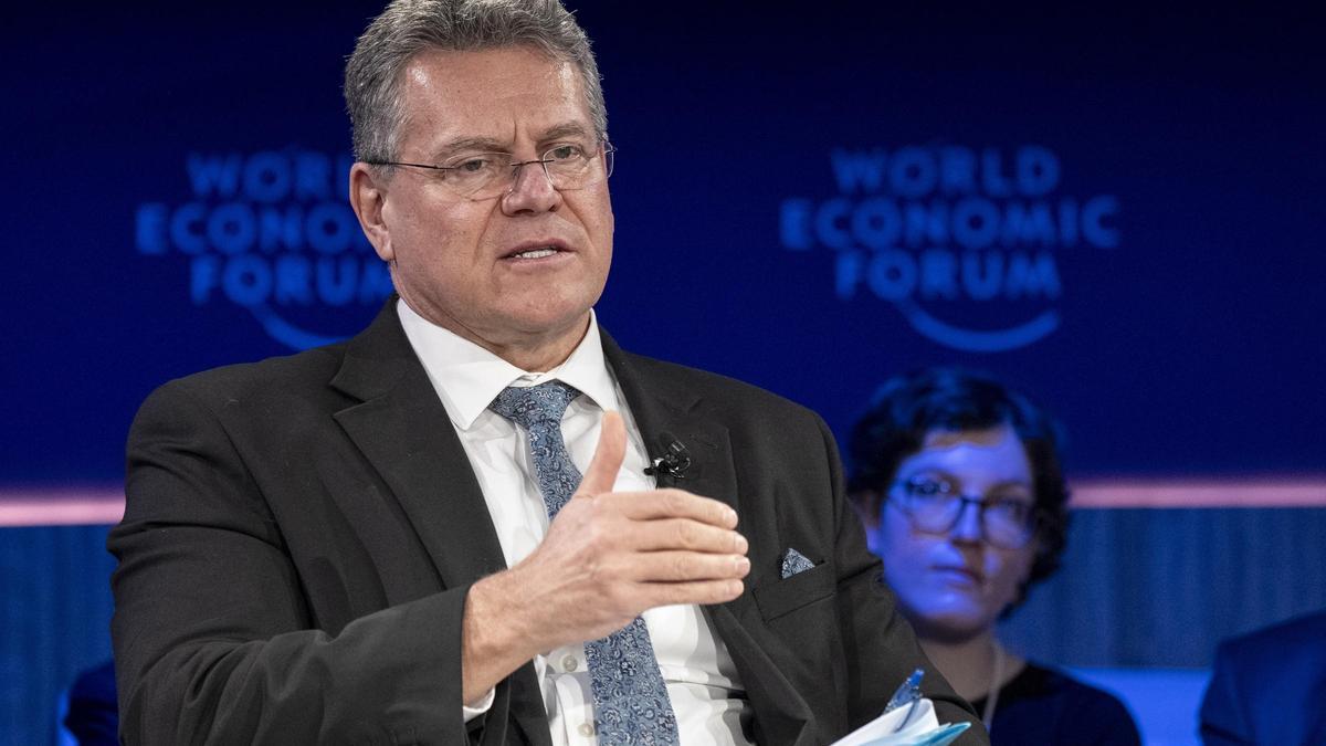 La UE considera retrasar las contramedidas arancelarias contra EEUU hasta mediados de abril