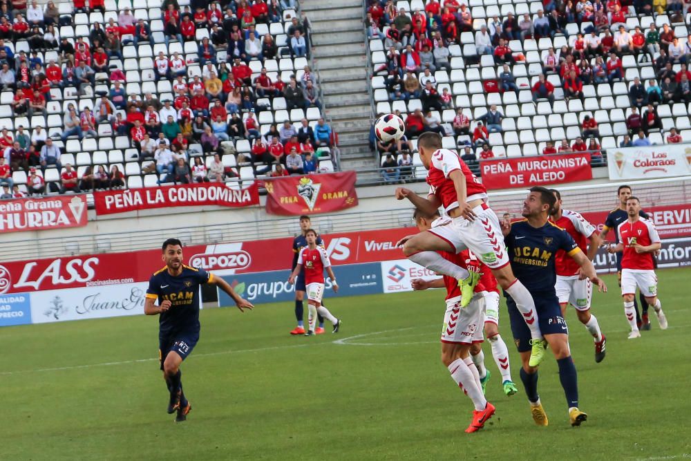 El Real Murcia cae ante el UCAM Murcia en casa