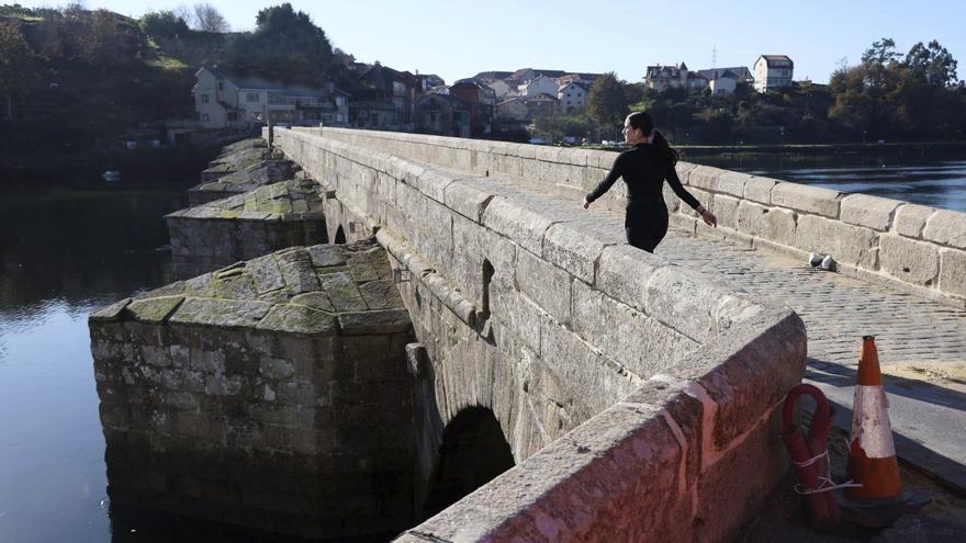 El puente de Ponte Sampaio, ayer sábado.|  Gustavo Santos