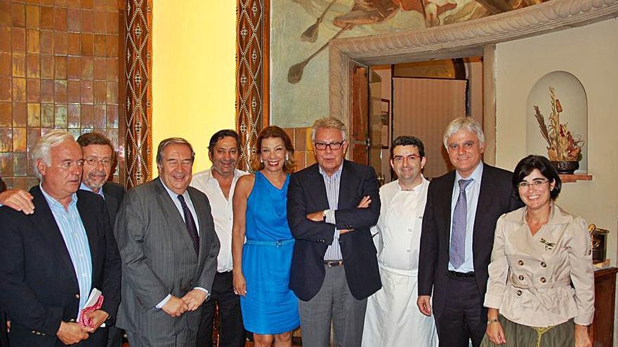 Redondo con Saavedra, Felipe González o Carolina Darias.