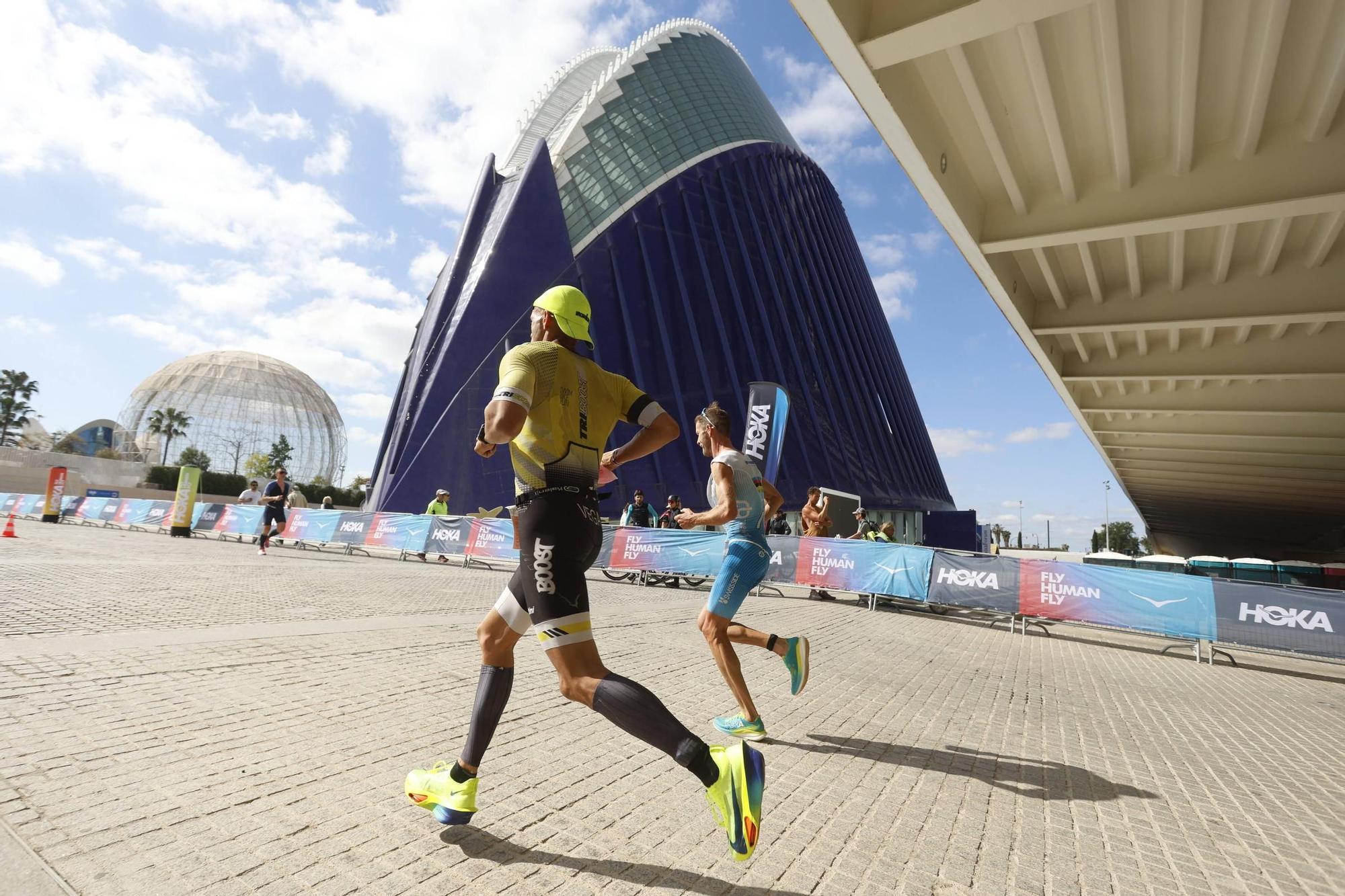 Las imágenes del Ironman 70.3 en Valencia