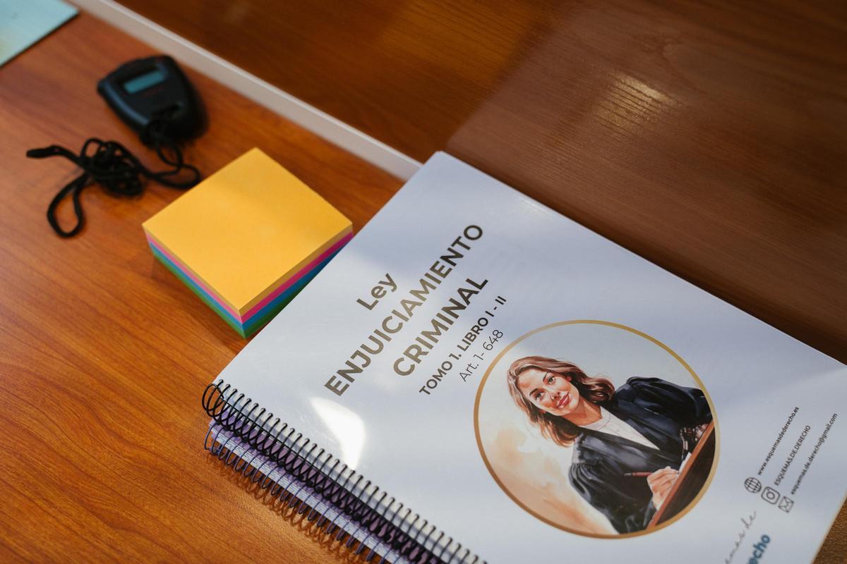 Estas tres residencias fueron, originalmente, hogar de sacerdotes, destinadas al estudio de la sociología.