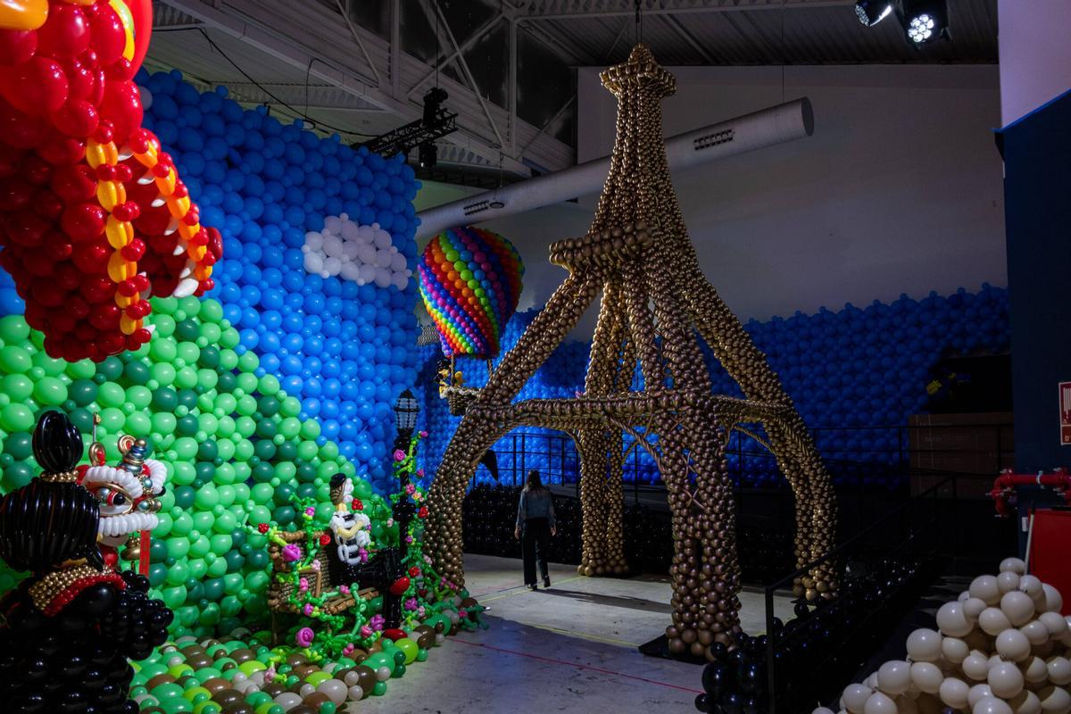 Presentación de la nuevo exposición Ballon Story. “La mayor exposición de globos del mundo”, hecha con 600.000 globos reciclables. Presentación de la nuevo exposición Ballon Story. “La mayor exposición de globos del mundo”, hecha con 600.000 globos reciclables.