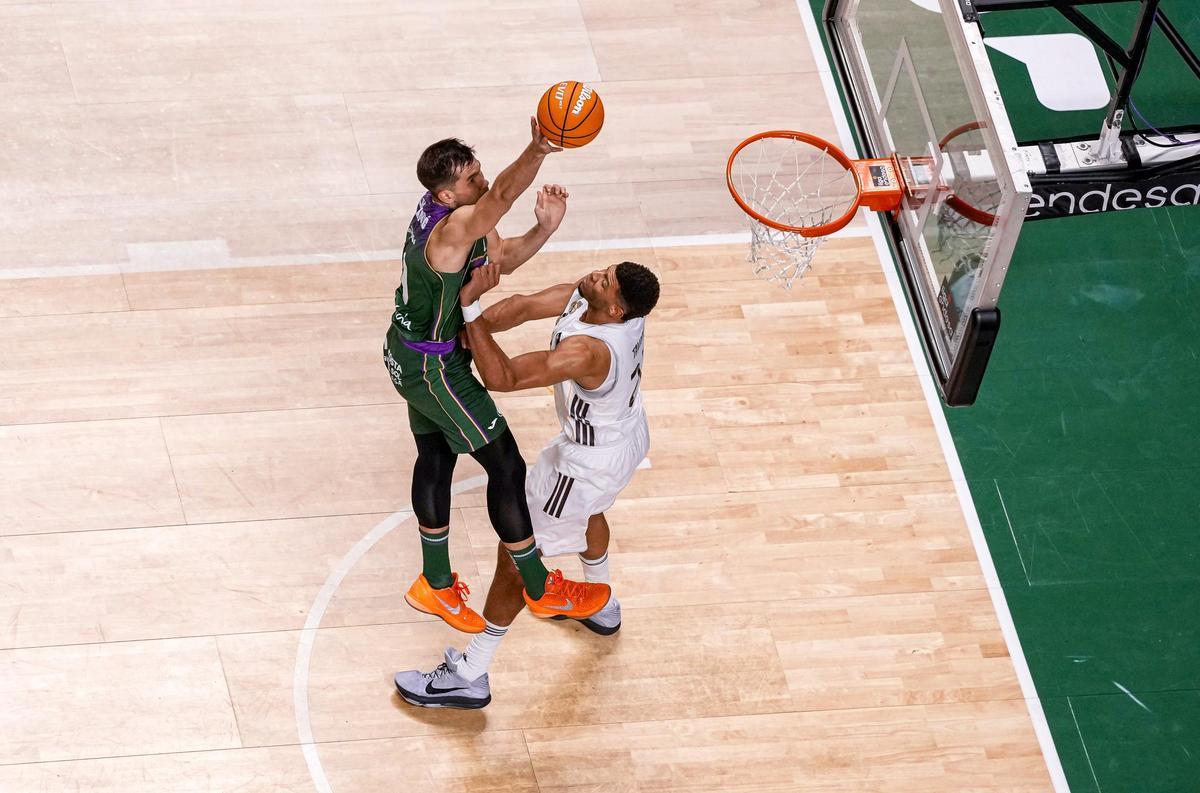 Partido disputado entre Unicaja y Real Madrid