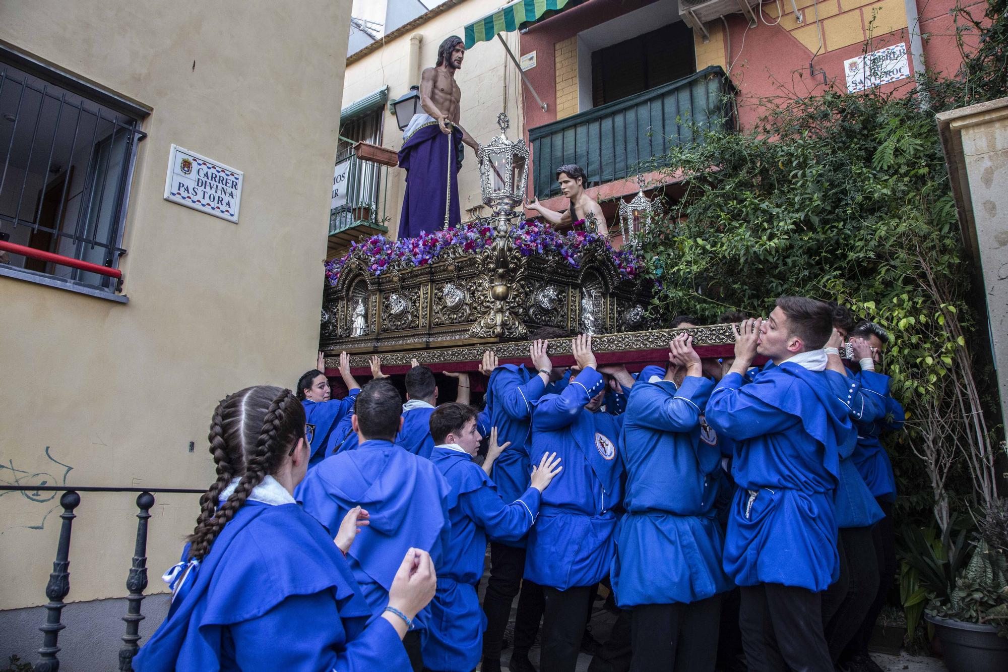 Hermandad Agustina procesiona el Lunes Santo por las calles del casco antiguo