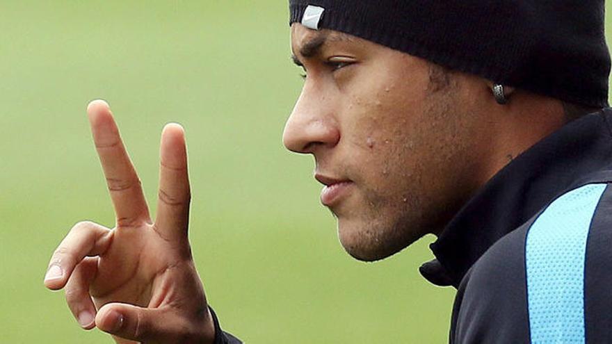 El padre de Neymar deja dudas sobre su renovación