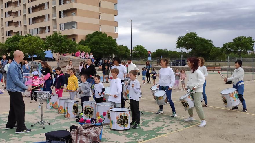 GALERÍA | Protesta en el colegio de Valdespartera por un comedor digno