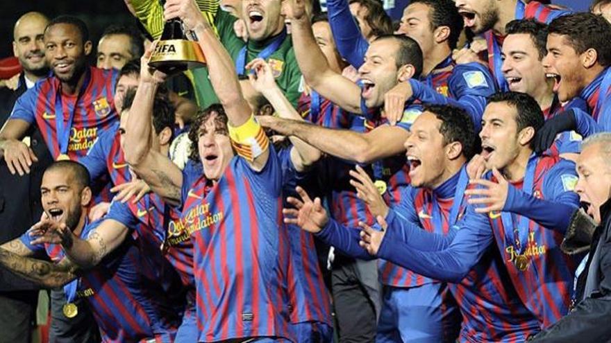 Los jugadores del Barcelona celebran su victoria e el Mundial de clubes.