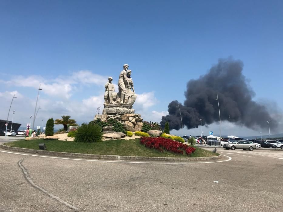 Arde un catamarán de pasajeros en A Toxa