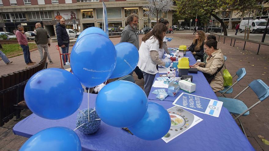 Les imatges de la carpa informativa en motiu del Dia Mundial de la Diabetis