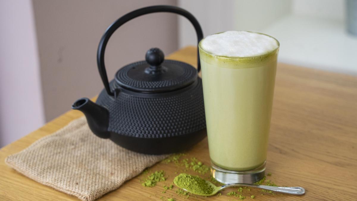 El Latte Matcha, una de les novetats d’aquest hivern, és una barreja de te verd i llet