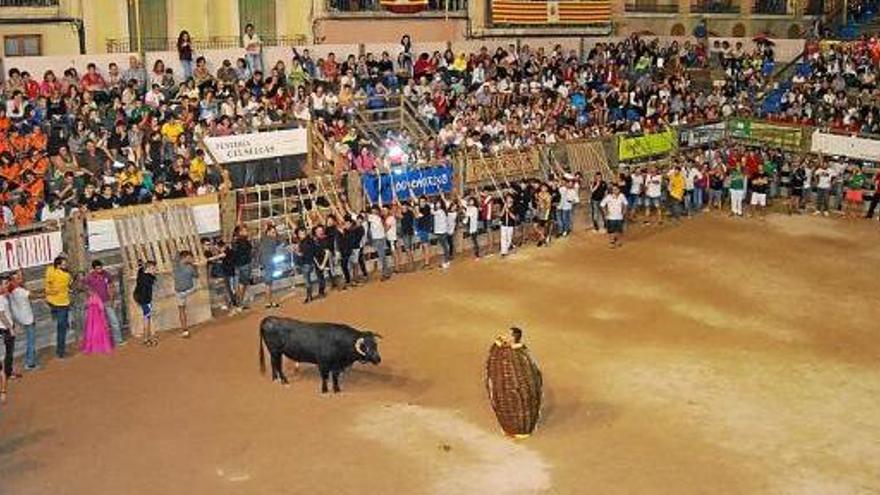 La tradicional cargolera va ser part del primer corre de bou de la festa major d&#039;enguany