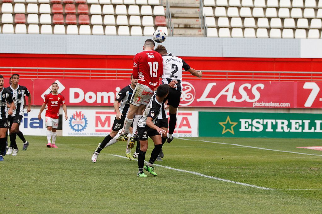 El Real Murcia no levanta cabeza (0-0)