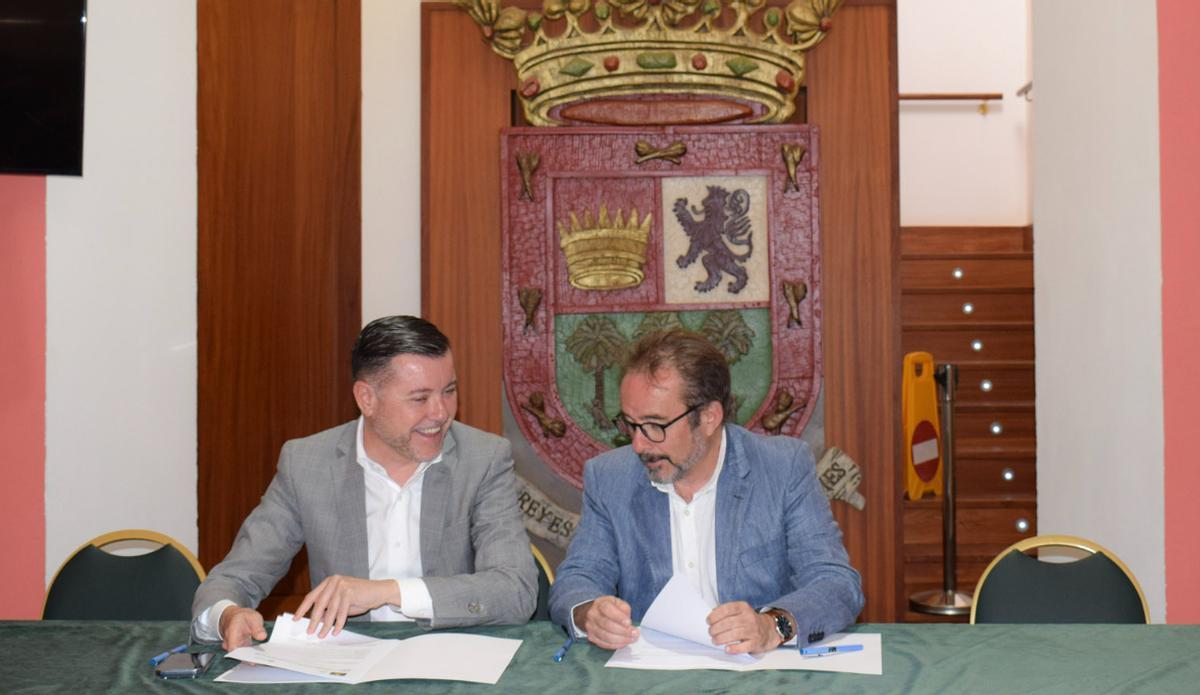 Teodoro Sosa y Raúl García Brink, en Gáldar.