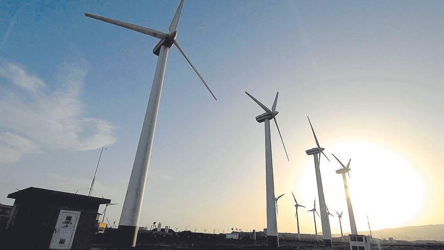 La producción de energía renovable acelera y supone ya el 20% en Canarias