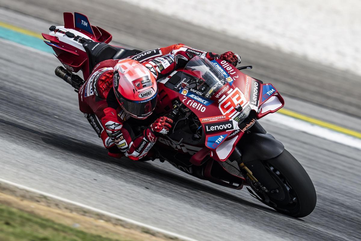 Marc Márquez (Ducati) en su ensayo de carrera, hoy, en Sepang (Malasia).