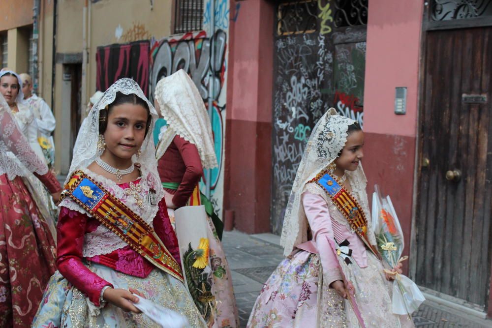 Procesión en el Barrio del Carmen y "cant de la carxofa"