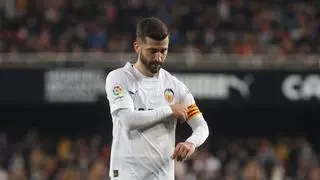 Gayà vuelve a bordo para otra ‘final’ en Mestalla