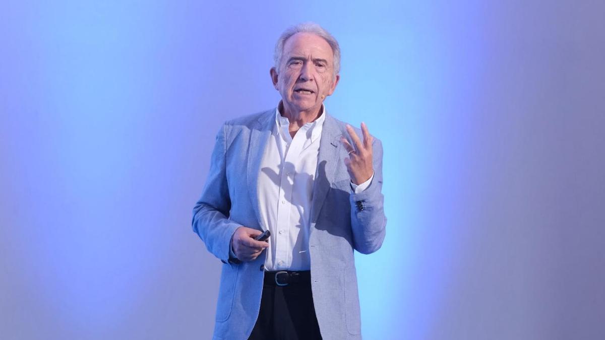 López Rupérez, expresidente del Consejo Escolar del Estado: "Galicia ha acertado con la tecla de la FP para reducir el abandono educativo temprano"