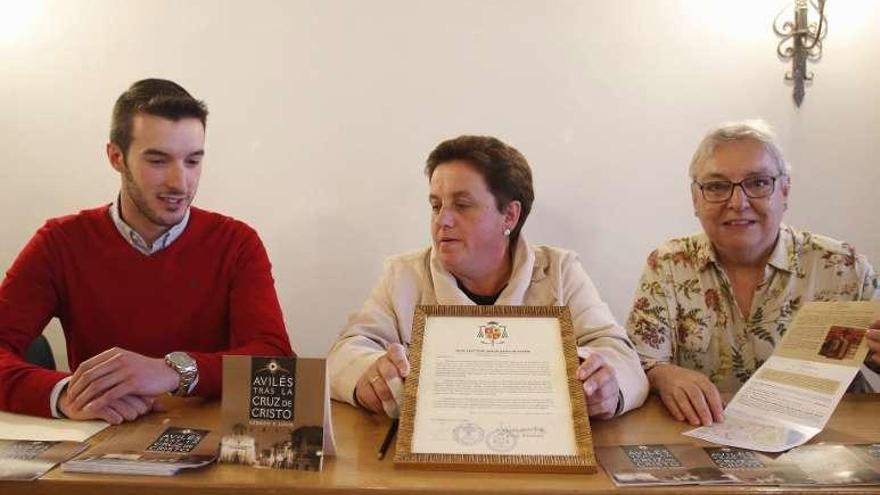 Esteban Ruisánchez, Belén Fernández y Pepa Sanz.