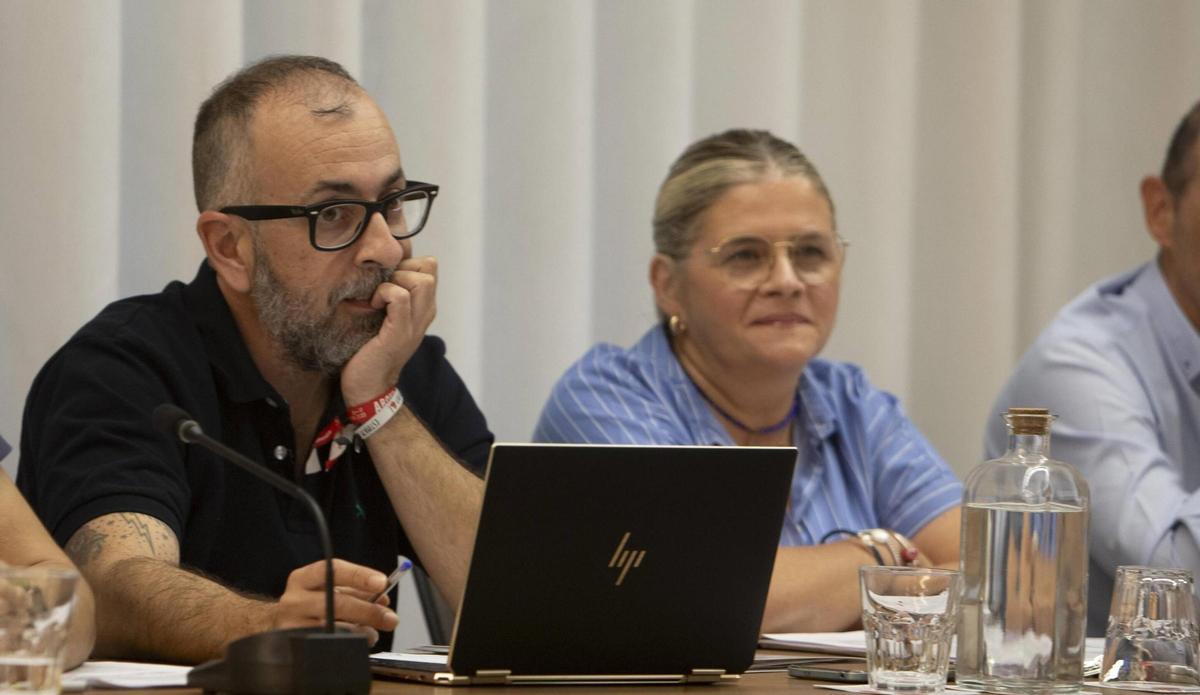 El regidor Vicente Boluda, en un pleno del Ayuntamiento de Xàtiva.