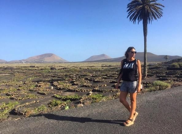 Helen Lindes disfruta de sus vacaciones en Lanzarote