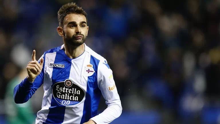 Adrián López vuelve a Málaga después de pasar por varios equipos españoles | EFE