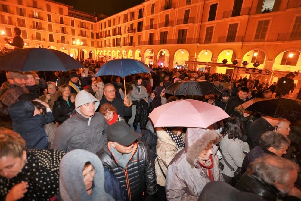 La lluvia da la bienvenida a Sant Sebastià