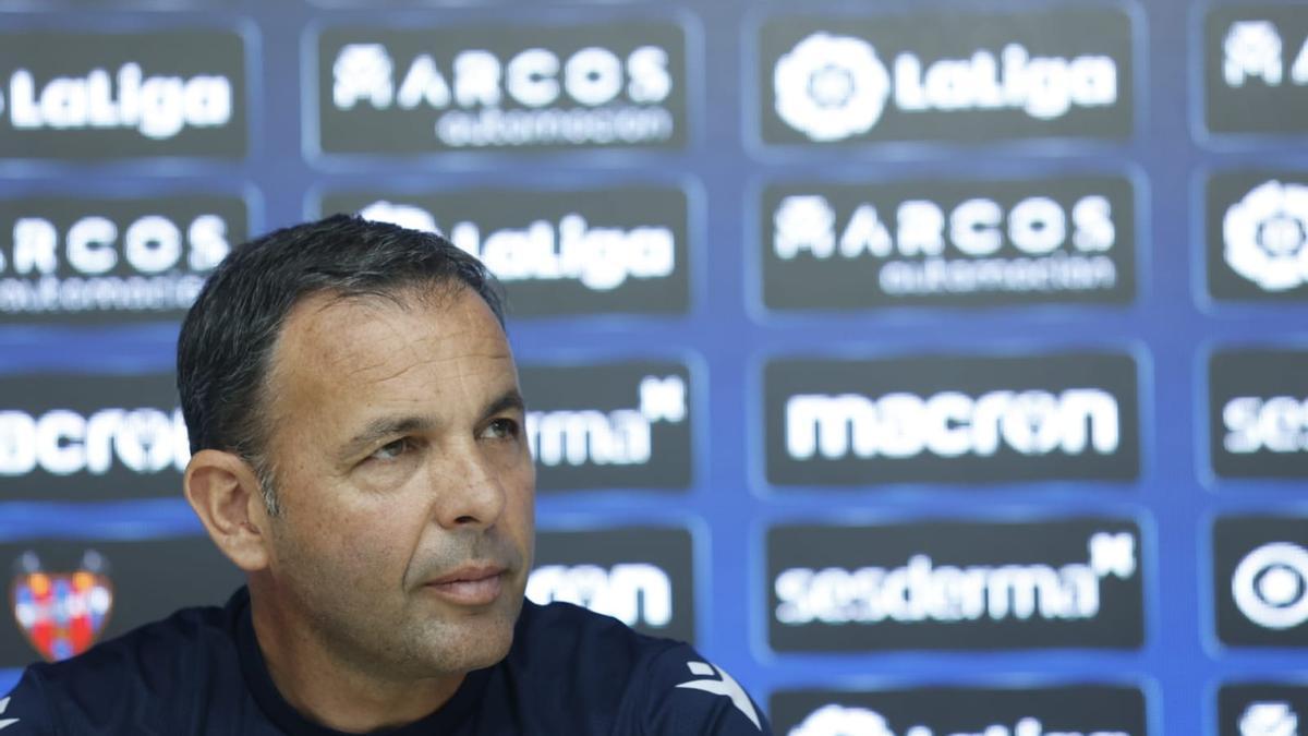 "Nos vamos a dejar la piel para conseguir tres puntos y darle una alegría a la afición"