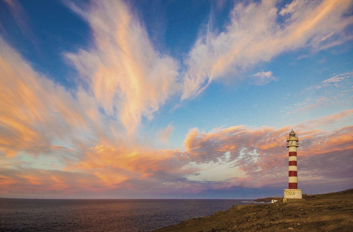 Faro de Punta Sardina