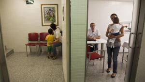 Niños atendidos en una consulta médica hospitalaria.