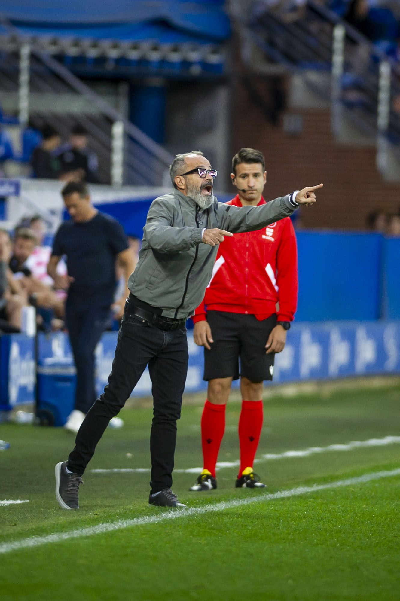 EN IMÁGENES: Cruel destino para el Oviedo que pierde en el último minuto (2-1)