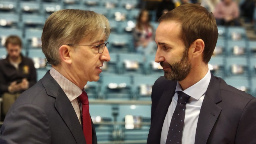 Moncho Fernández y Sito Alonso, hablando antes del partido