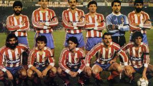 Marcelino, tercero en la fila inferior, antes del Barça - Sporting de febrero de 1987
