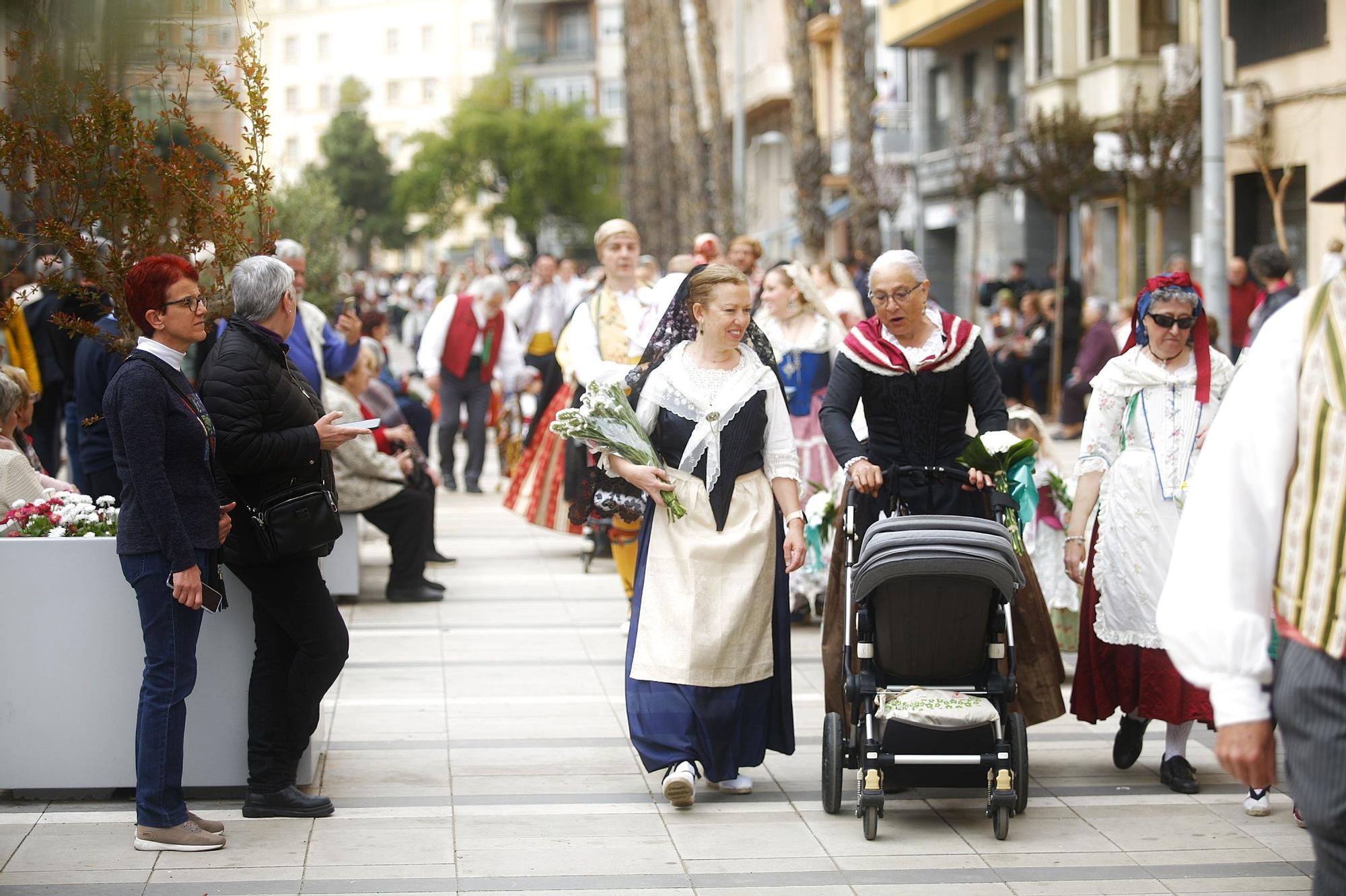 Galería de la Ofrena: El homenaje de las fiestas a la Mare de Déu de Lledó