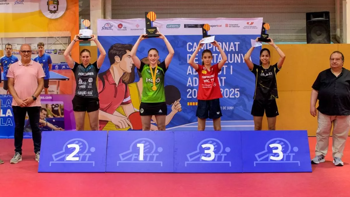 Maria Migueles, Elvira Rad i Iker Gonz芍lez, campions de Catalunya a Vic