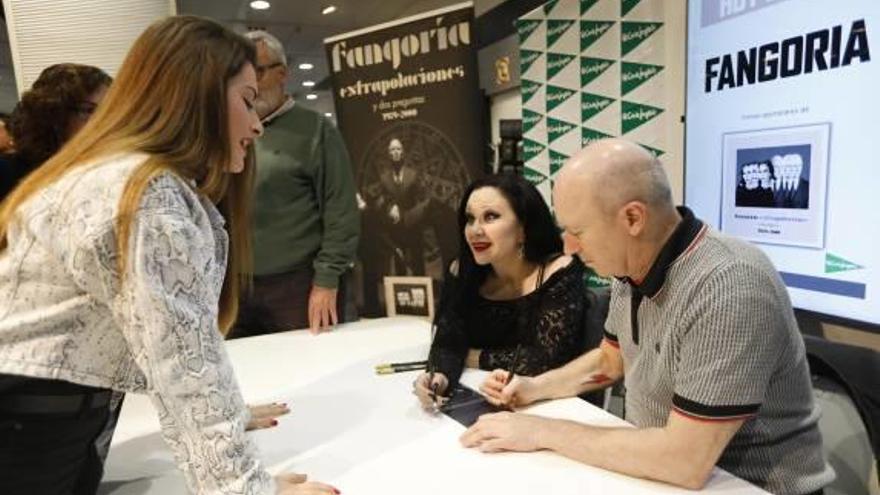 Fangoria firma discos en El Corte Inglés