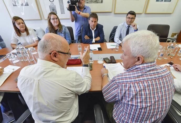 LAS PALMAS DE GRAN CANARIA. Reunión entre NC y PSOE para el pacto en el Cabildo  | 22/07/2019 | Fotógrafo: José Pérez Curbelo