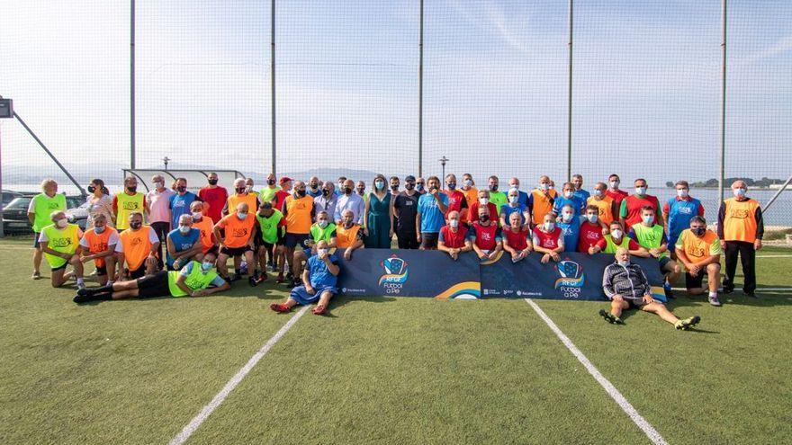 Este pasado verano se disputó el primer torneo de fútbol a pie en el que tomaron parte 70 participantes llegados desde todos los puntos de Galicia.