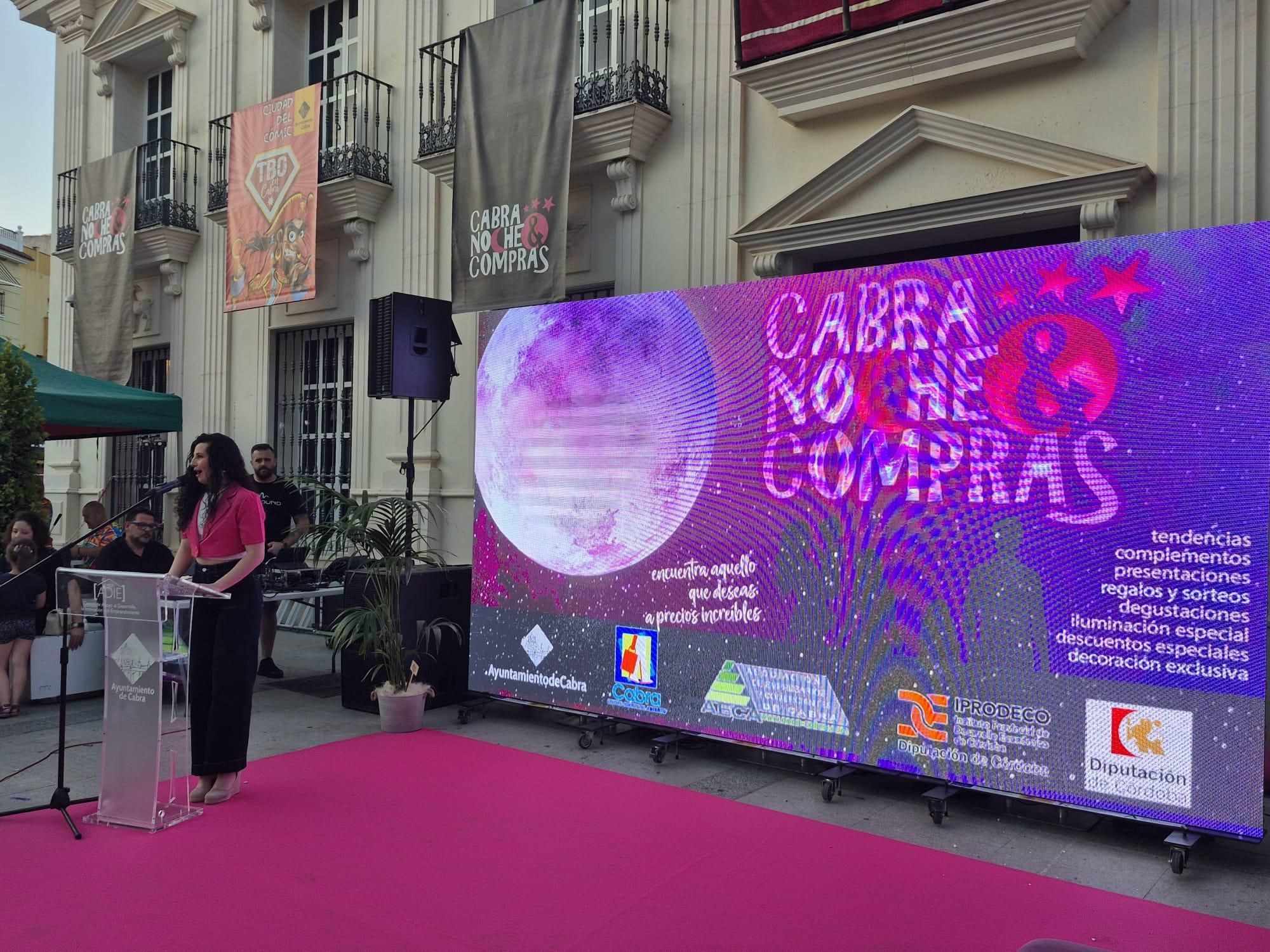Puente Genil, Cabra y Baena celebran sus 'Noches de compras'