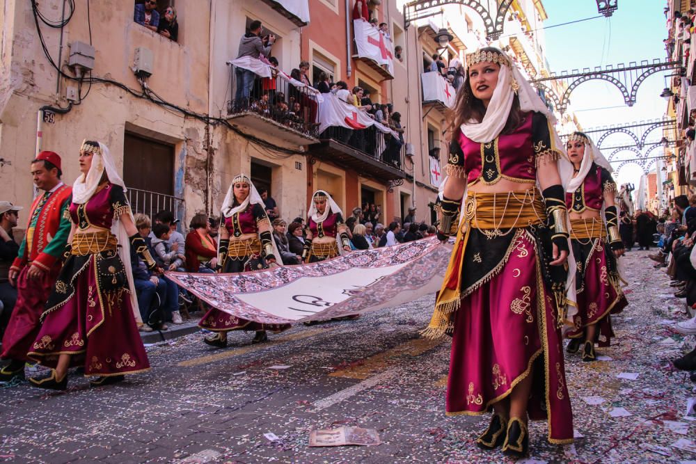 La Entrada Mora de Alcoy llena de exotismo las calles de la ciudad