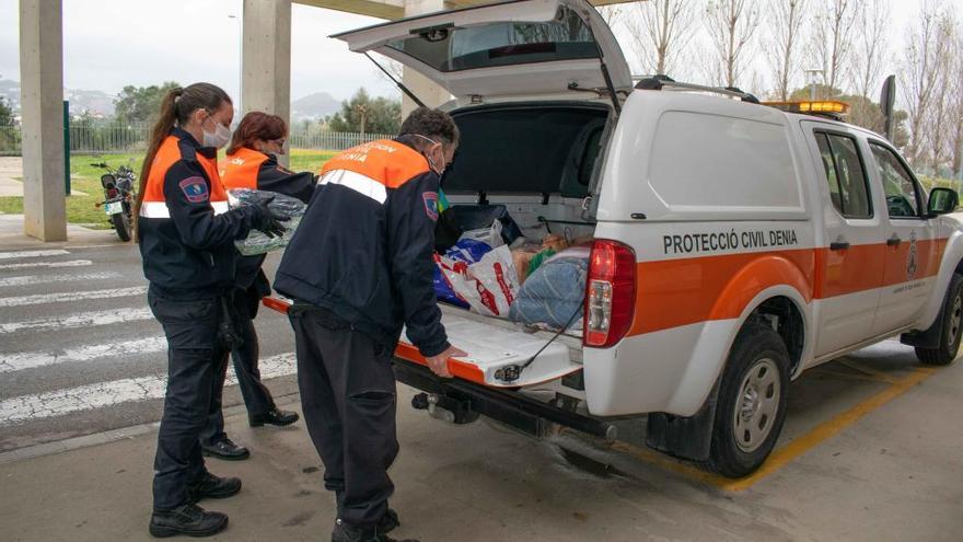 El hospital de Dénia entrega a las residencias de la Marina Alta material sanitario y de protección