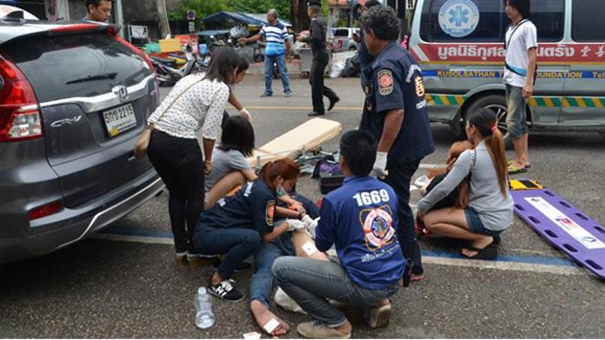 Cuatro muertos y decenas de heridos en una cadena de atentados en Tailandia