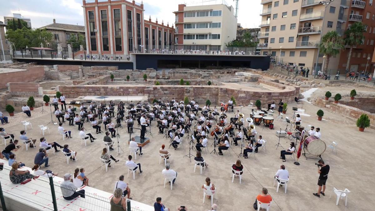 Concierto de la Banda Juvenil de la Unió Musical de Llíria en las Termas de Mura.