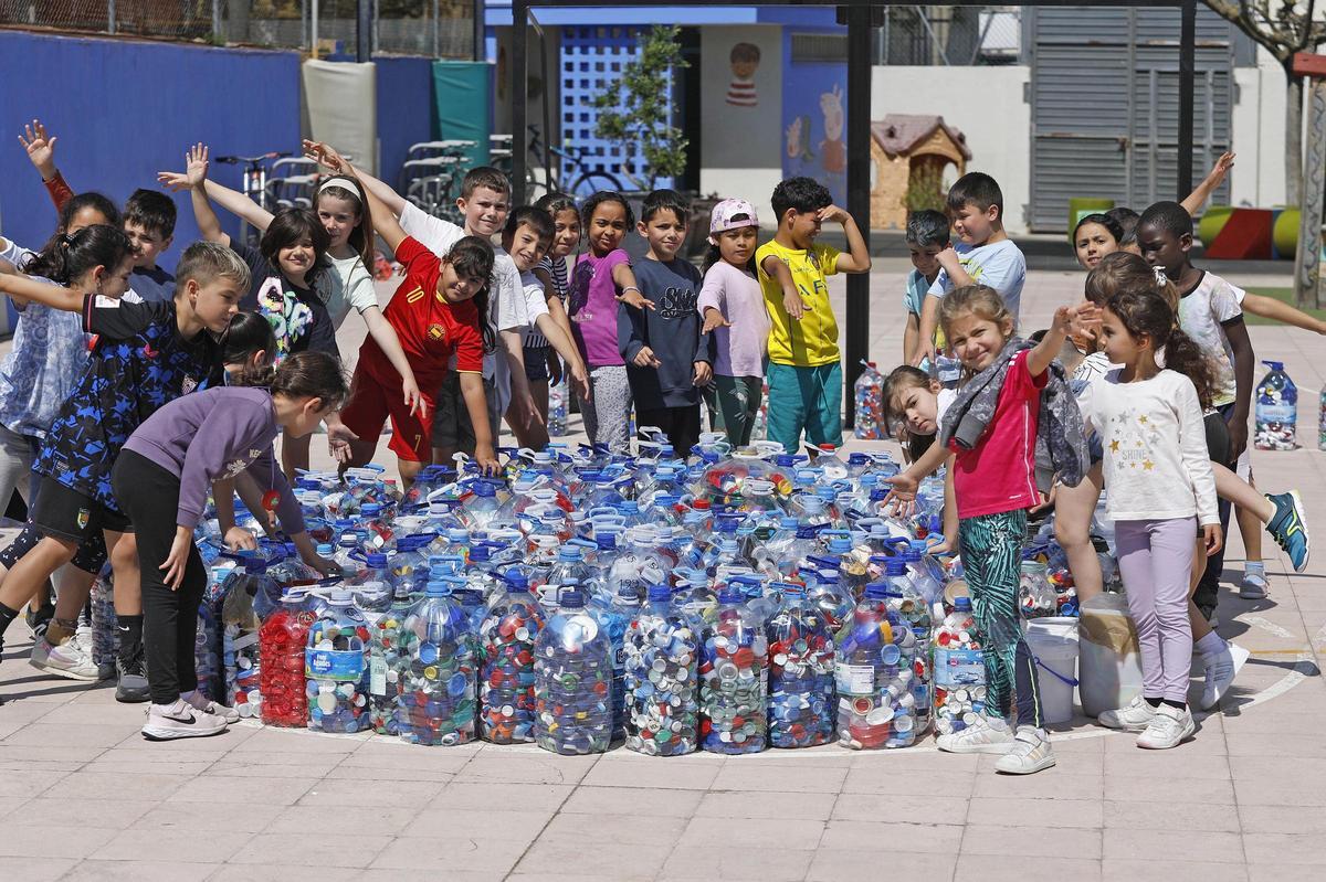 Tots els taps recollits.