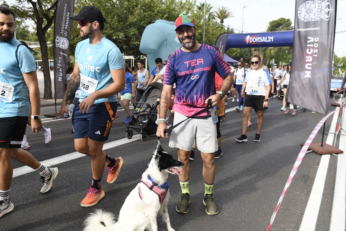 La carrera y marcha Solidaria Asteamur, en imágenes