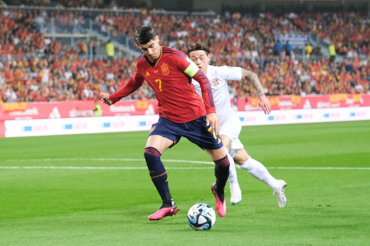 La Roja juega en Málaga contra Noruega, en imágenes