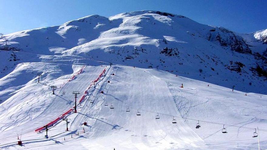 Panticosa acoge la Copa de España, el Campeonato de Aragón y la Copa Aragonesa de esquí de travesía